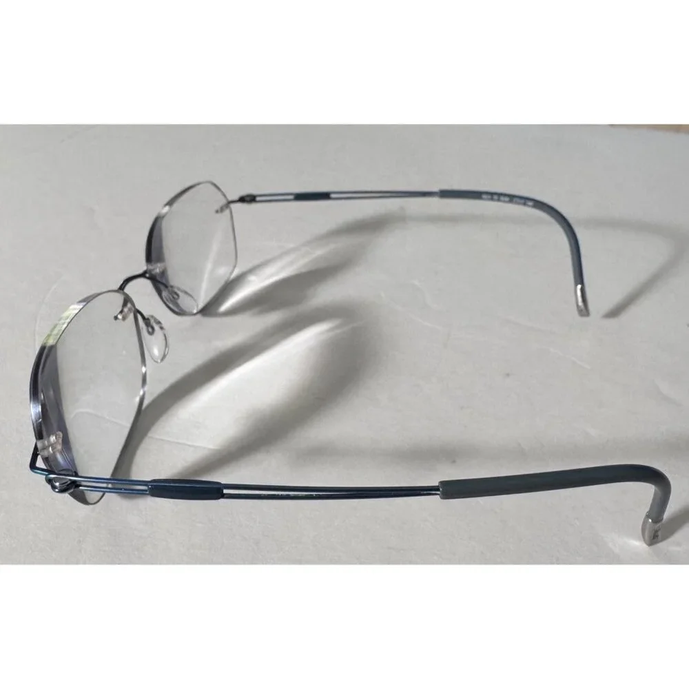 Titan silhouette rimless